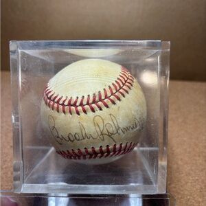 Brooks Robinson (Baltimore Orioles) Autographed Baseball in Display Case